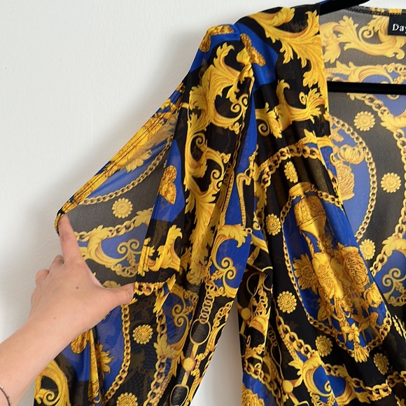 Vintage Sheer Baroque Patterned Deep V-Neck Padded Shoulder Bodysuit Blouse - Picture 4 of 8